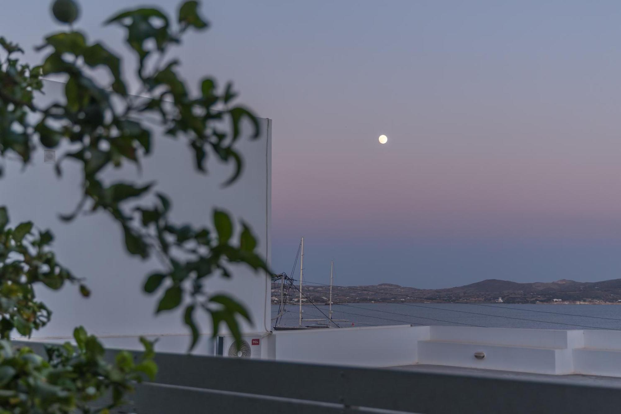 Vitalis Residences - Haven Suites Adamantas  Buitenkant foto