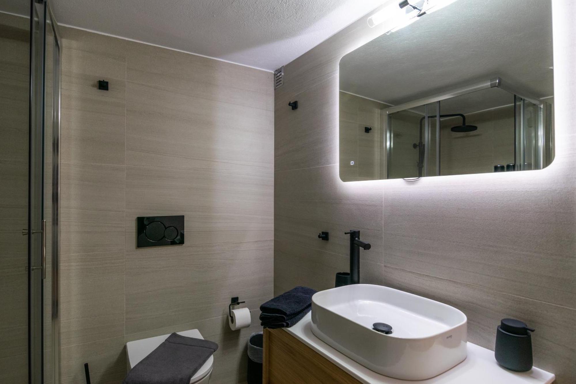 Vitalis Residences - Haven Suites Adamantas  Buitenkant foto